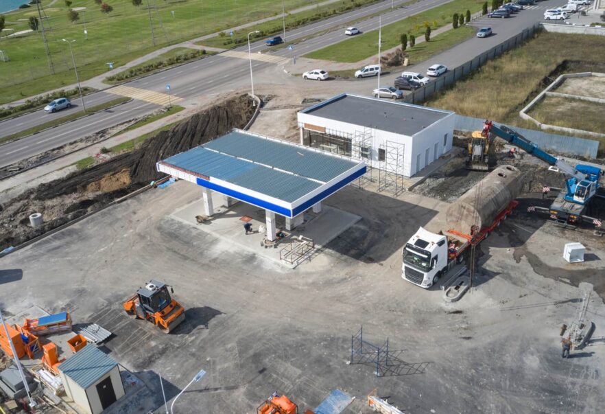 Aerial view of convenience store build